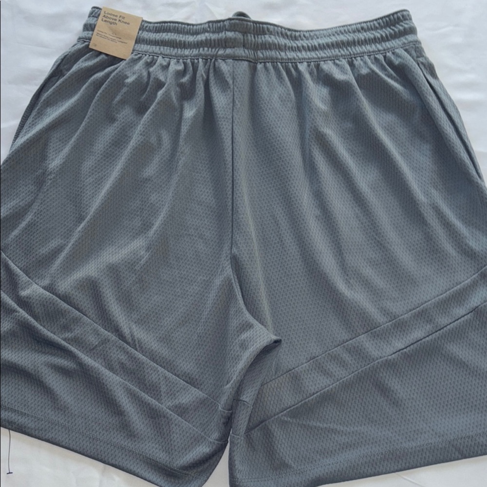 Nike Gray Athletic Shorts Modern Fit - Picture 5 of 8